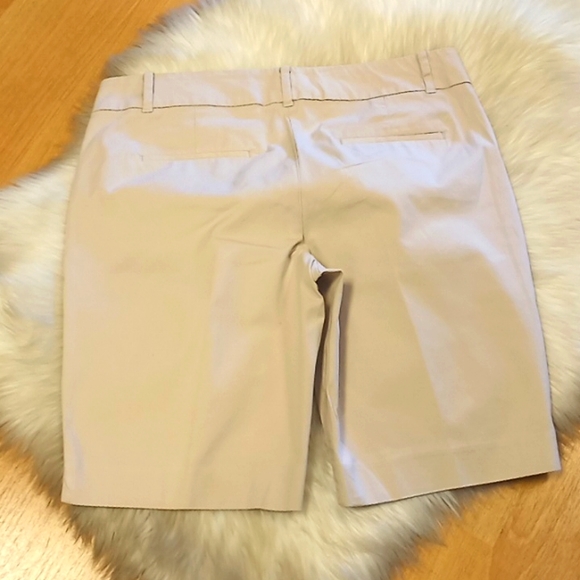 Ann Taylor Devin Fit Tan Walking Shorts-#1516 - Picture 7 of 10